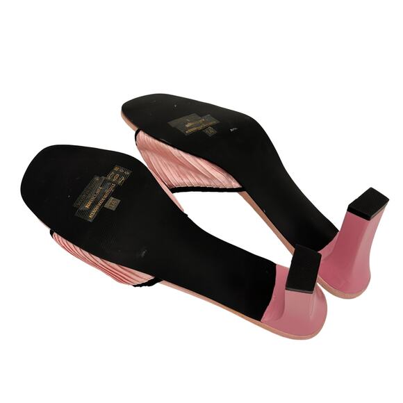 Pleaser Pink & Black Vintage Slip On Pumps Size 14 - Picture 7 of 10